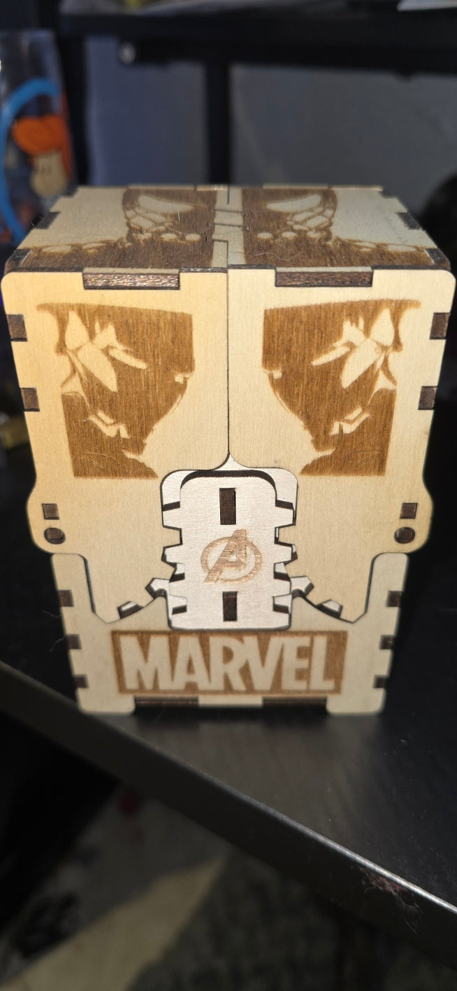 Card Box Marvel style