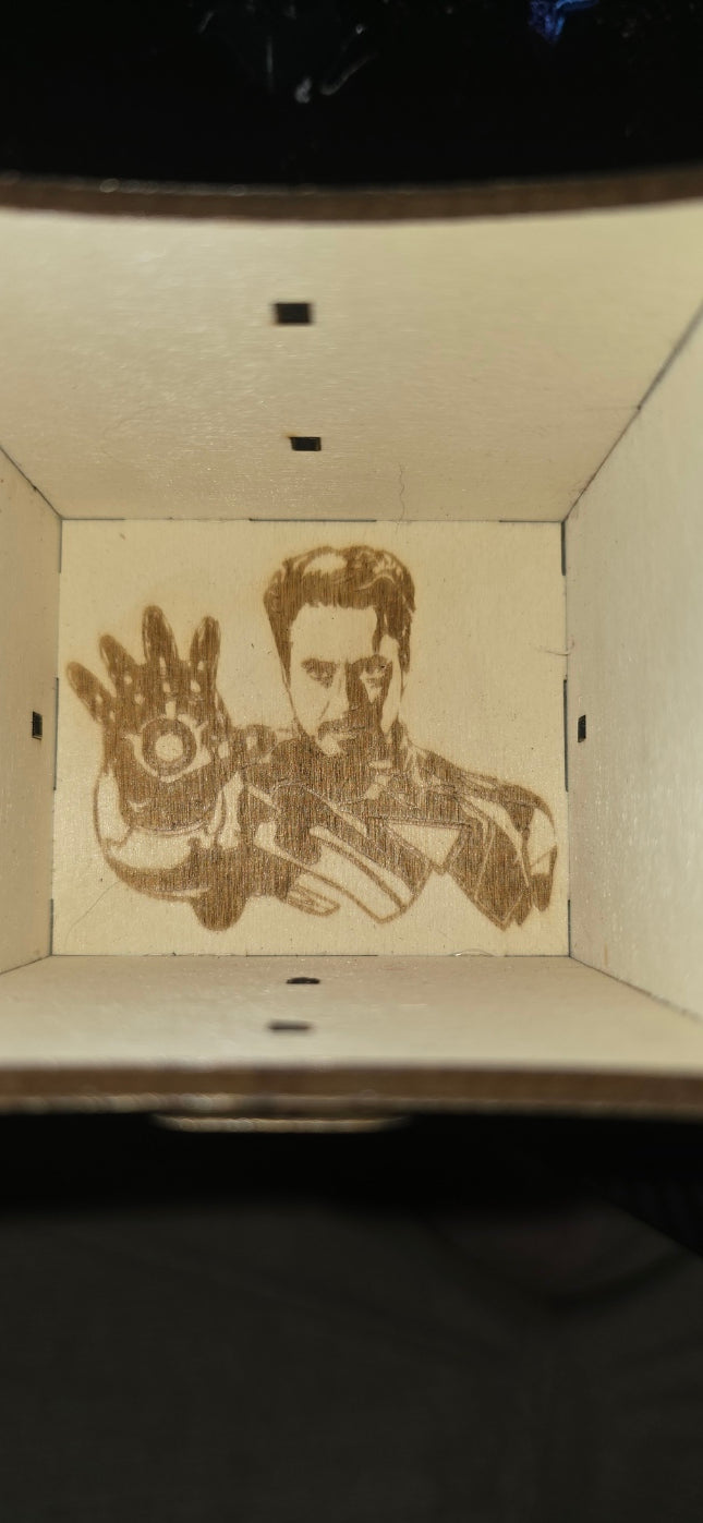 Card Box Marvel style
